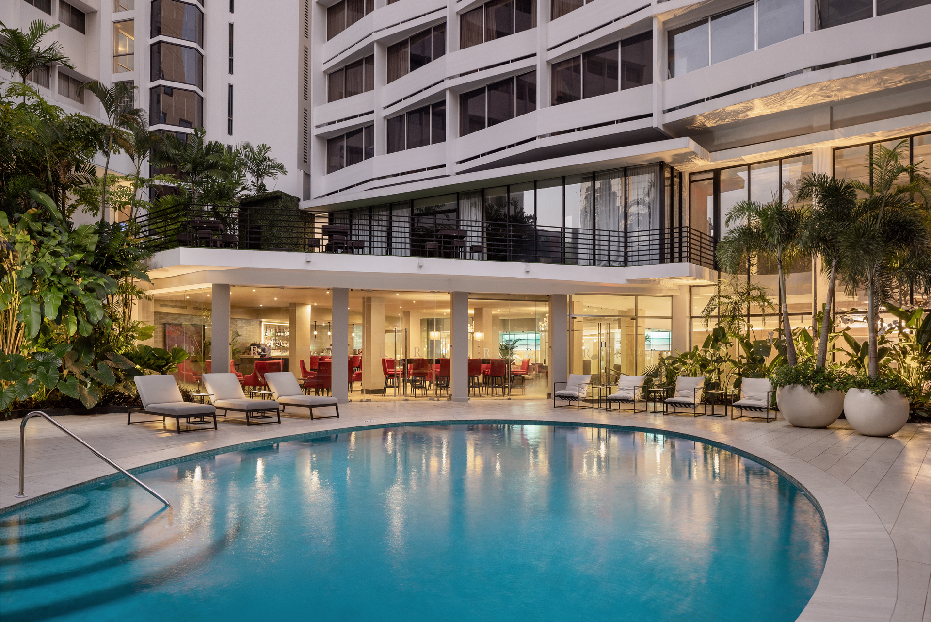 ┬⌐2024-GREGORY-ALONSO-RENAISSANCE-PTYRH-081