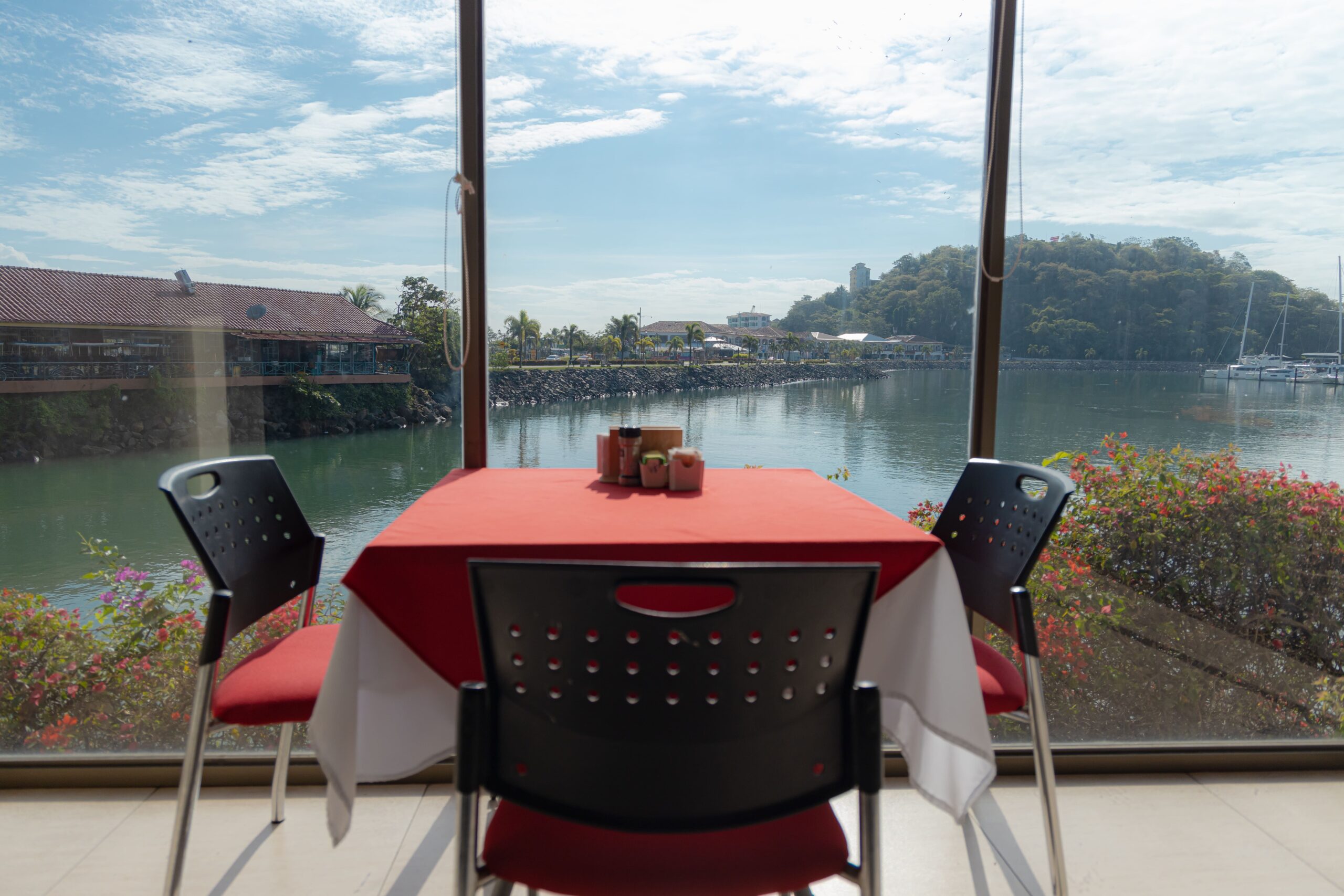 DESAYUNADOR CON VISTA-min