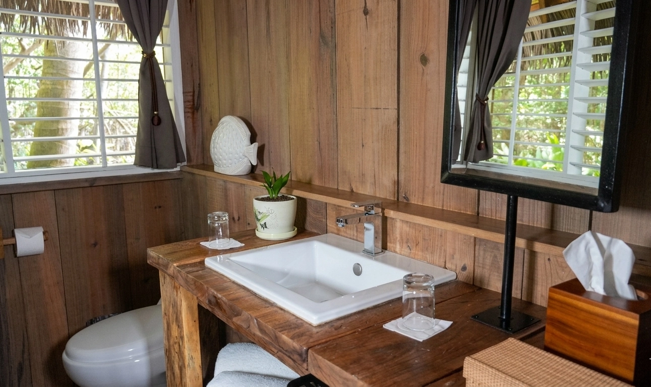 Edén Baño – Central Hotel Bocas del Toro