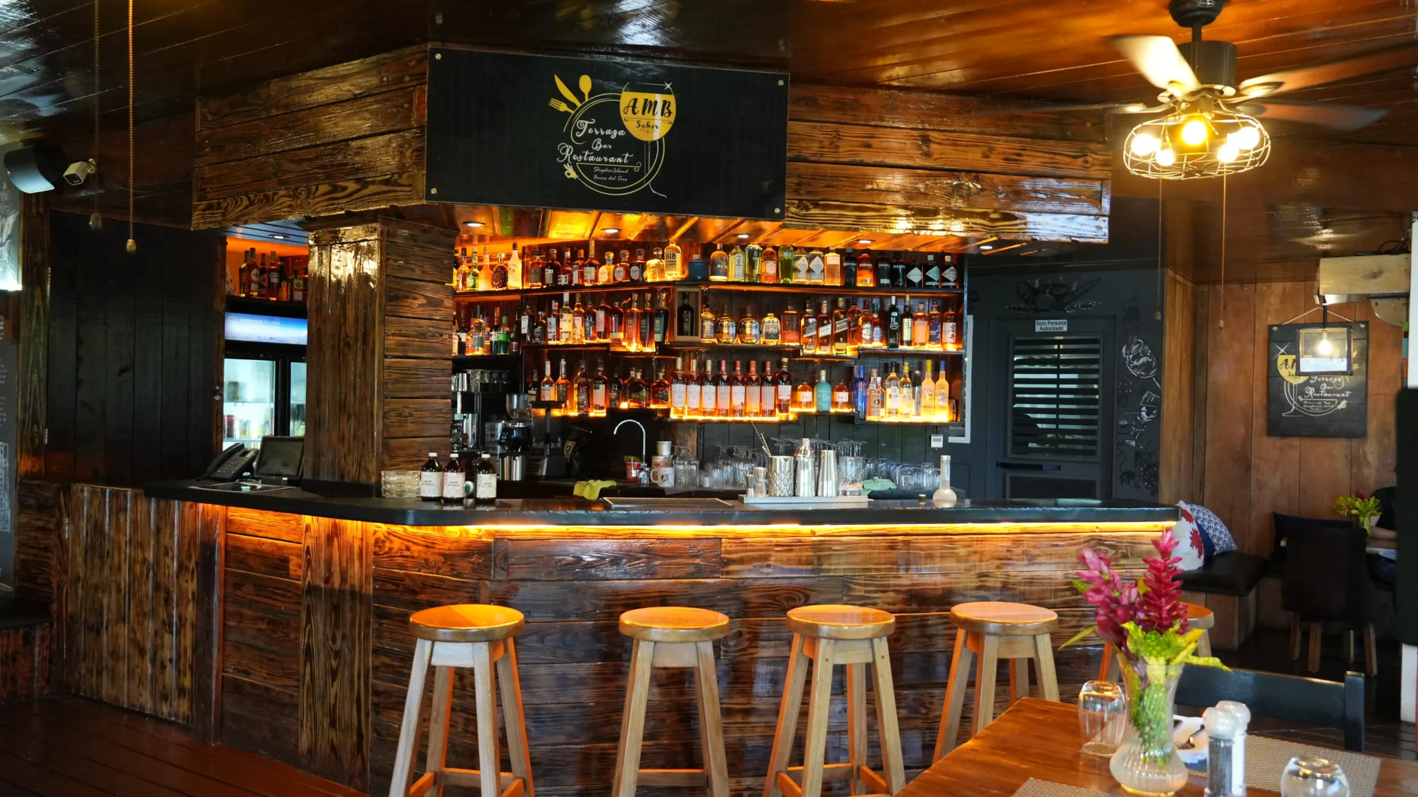Restaurant Amb Sabor – Central Hotel Bocas del Toro